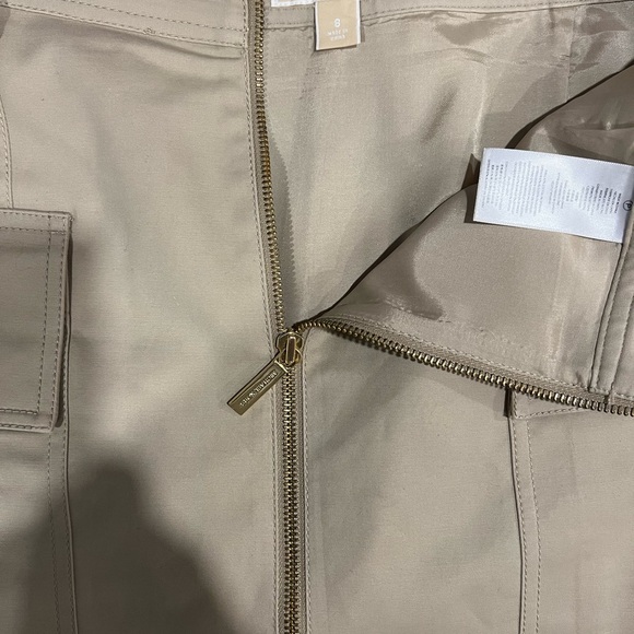 Michael Kors skirt. Size 8 - Picture 5 of 6